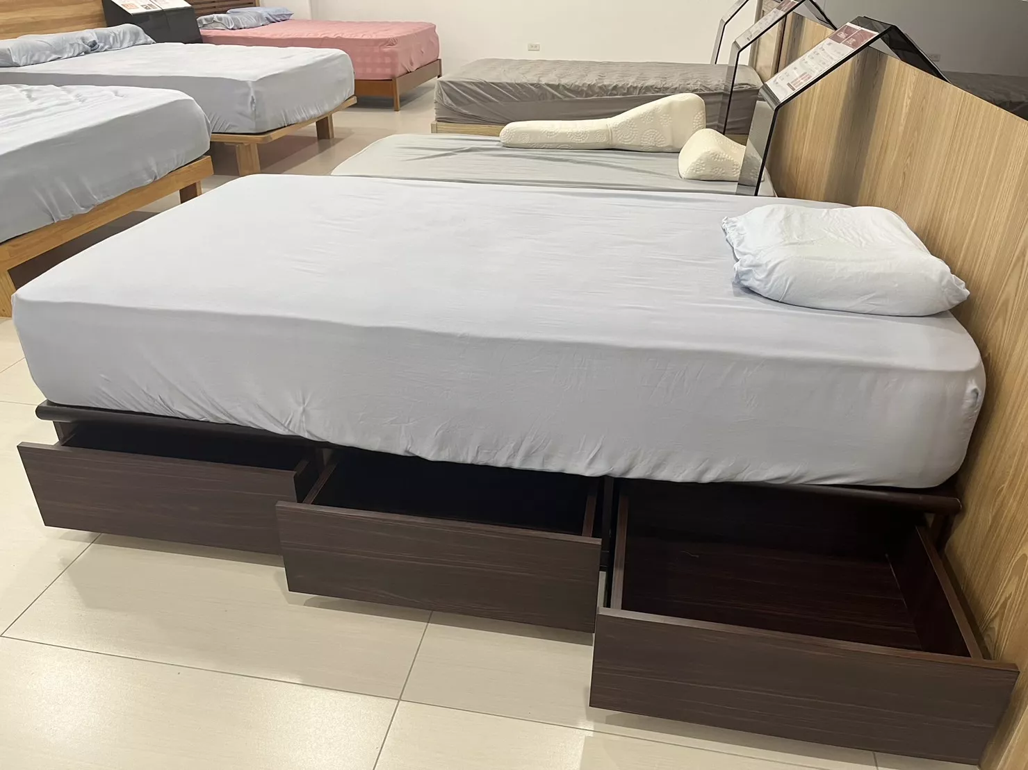 抽屜床底,床架,床頭板